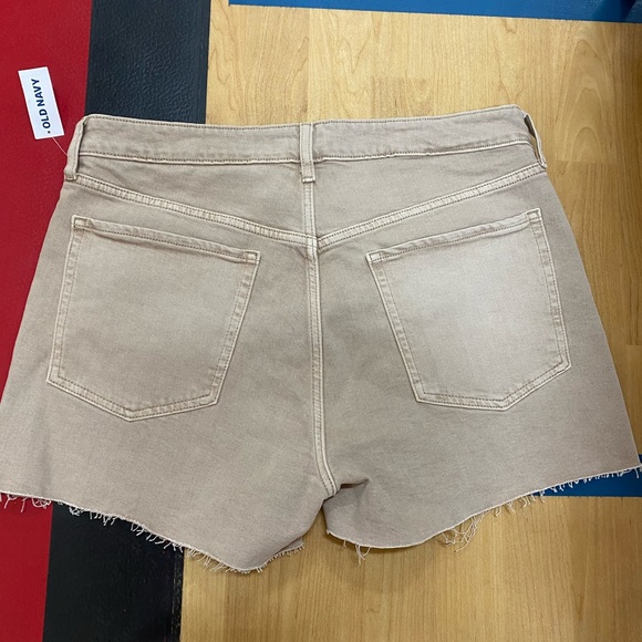 Old Navy Jean Shorts, NWT, size 14 - Picture 2 of 2
